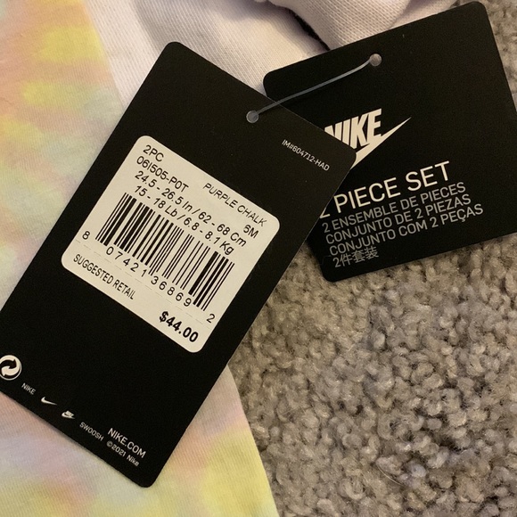 ✨HP✨ NWT $44 Nike 2 Piece Set - Picture 4 of 5